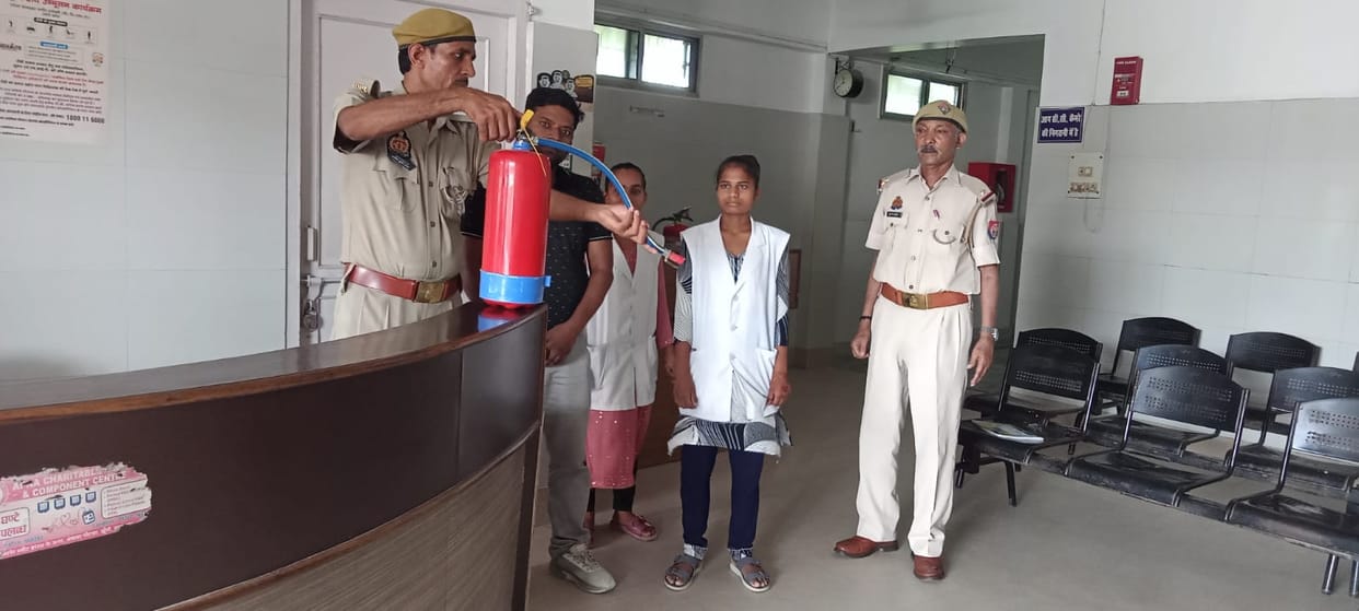 Hotel and hospital inspected after Delhi fire