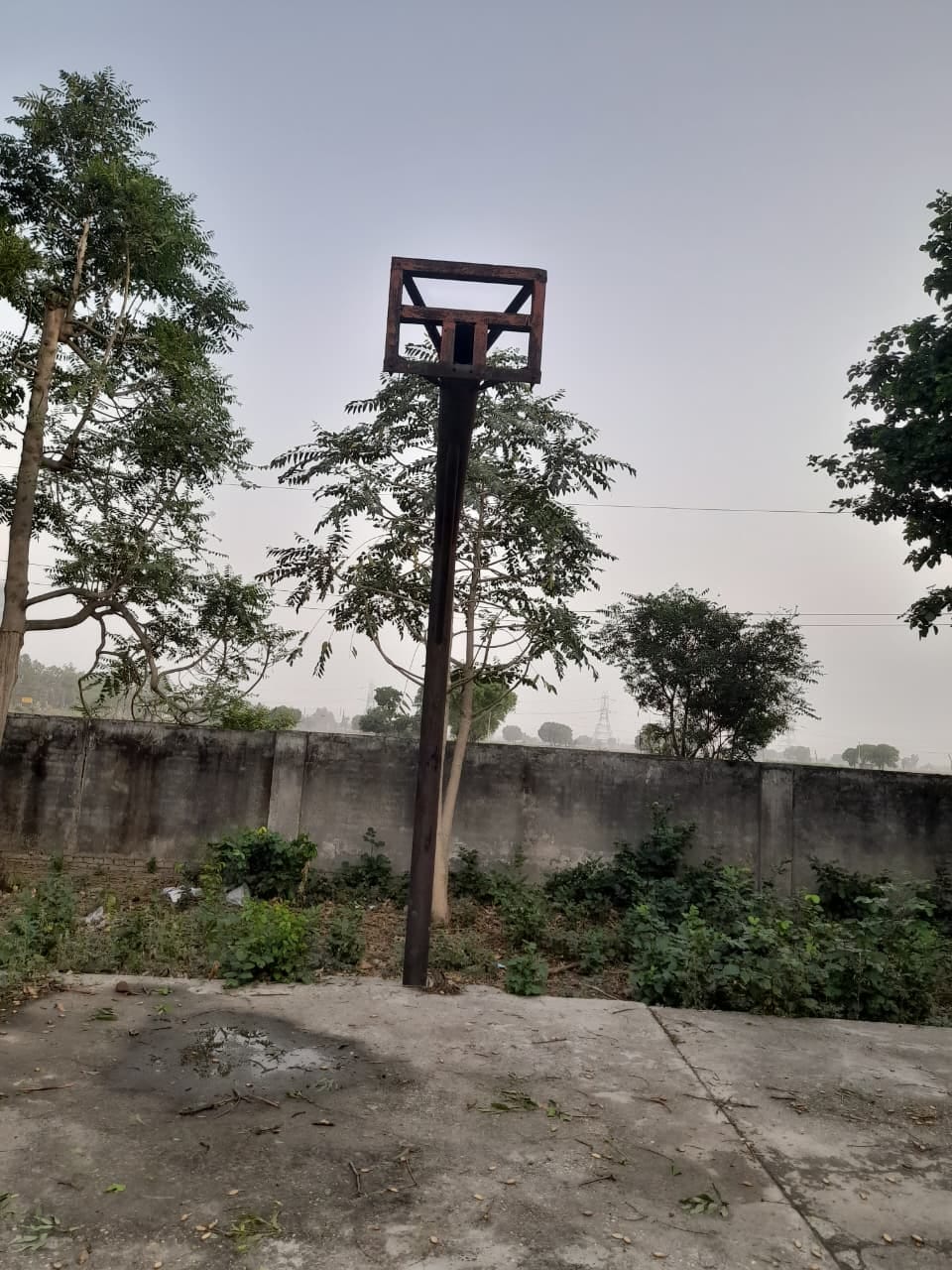 11 basketball poles removed from stadiums, leaving players stranded