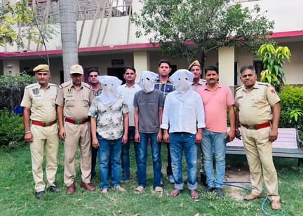गिरफ्तार आरोपी।