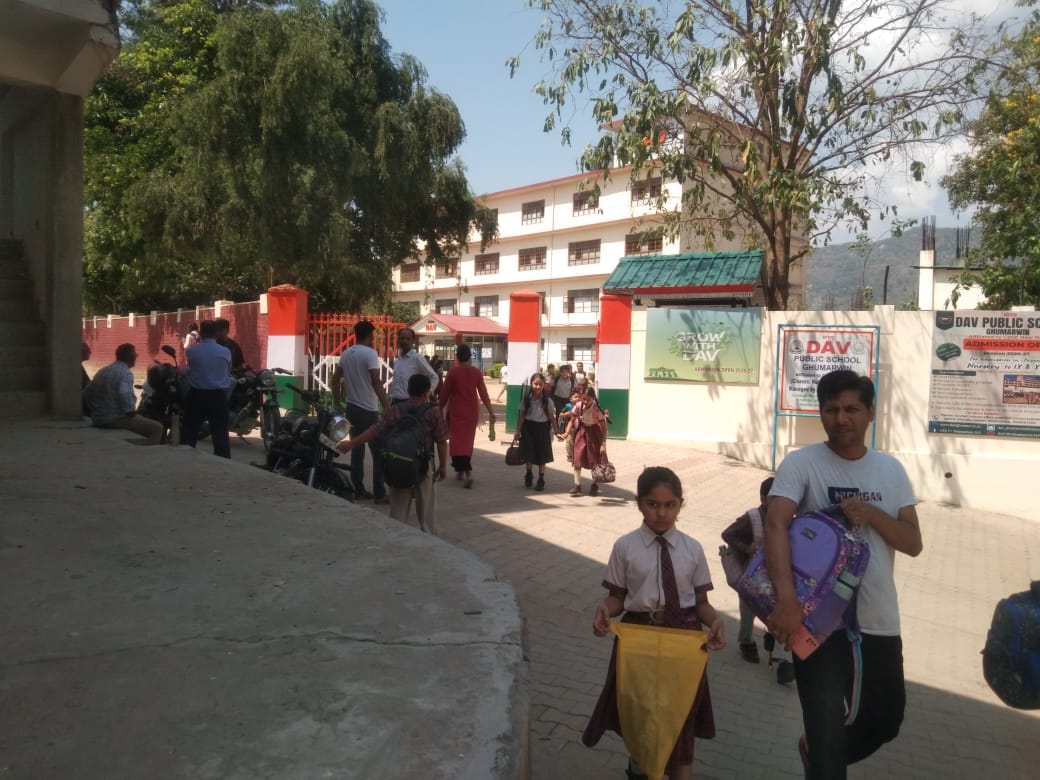 Innocent children forced to go to school in the scorching heat, disobeying orders