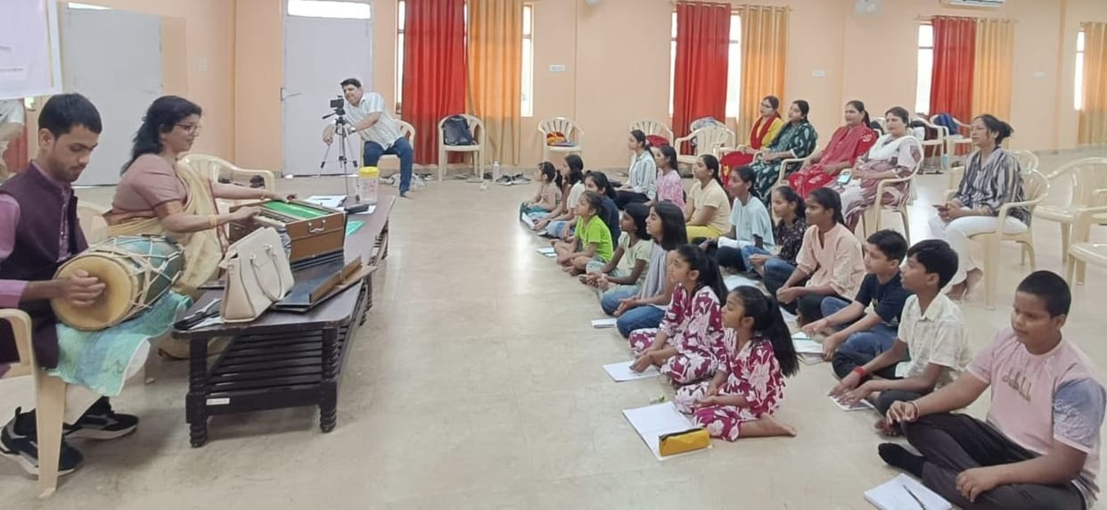 Music Training to Make the Play Effective