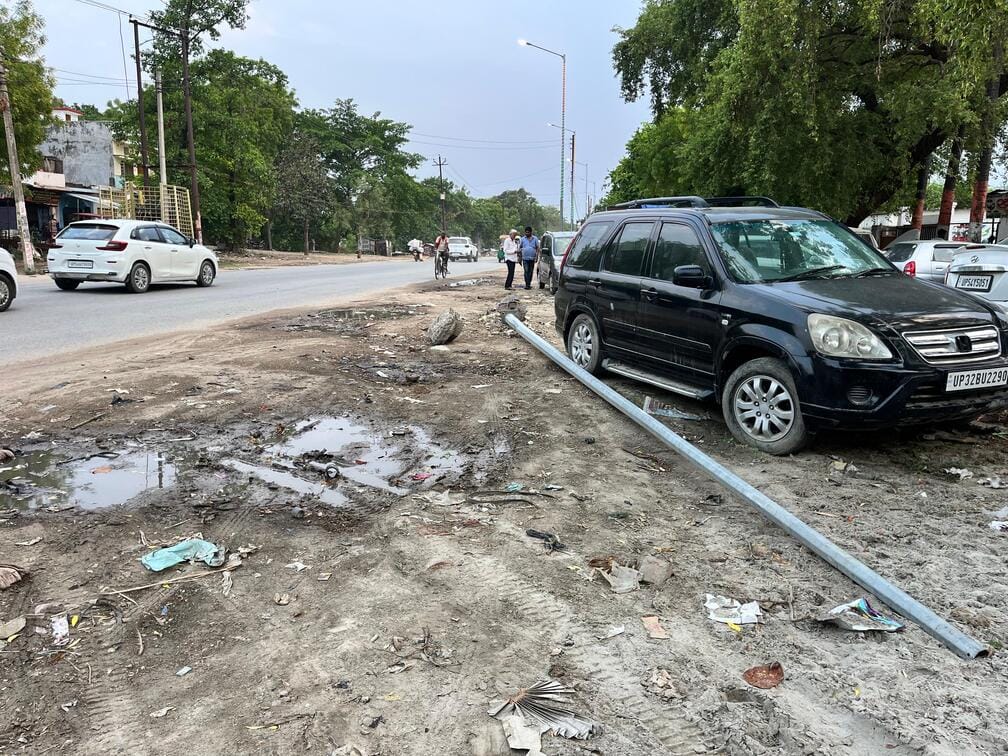 Lighting arrangements failed...poles of street and tricolor lights fell at some places, wires broke at some places