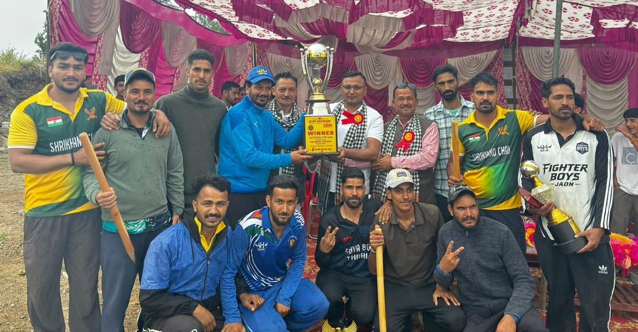 Golden Eagle Chail team became the winner in the cricket competition