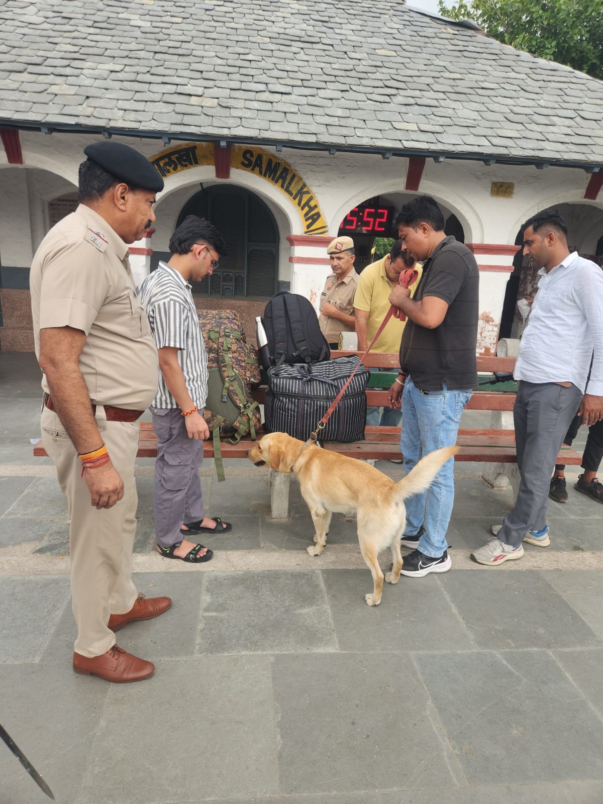 Investigation campaign carried out at Samalkha railway station with dog squad