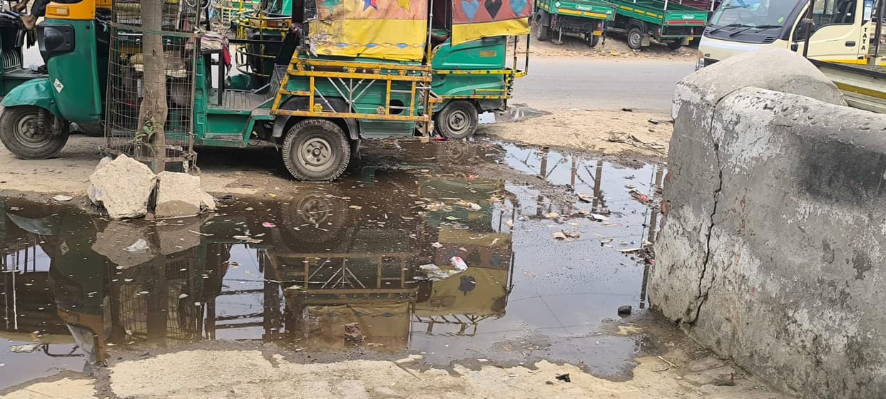 Waterlogging on Meerut Road exposes poor sanitation system, angering residents