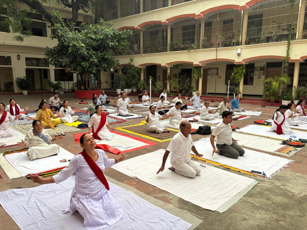 Five-day yoga camp for mental illness management begins.