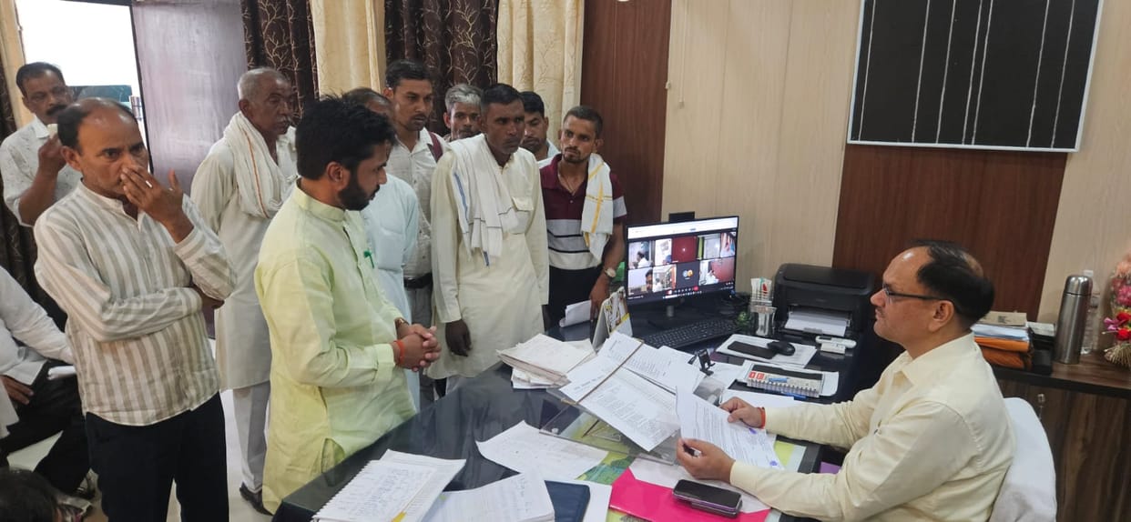 Complaint regarding an attempt to encroach upon a public road
