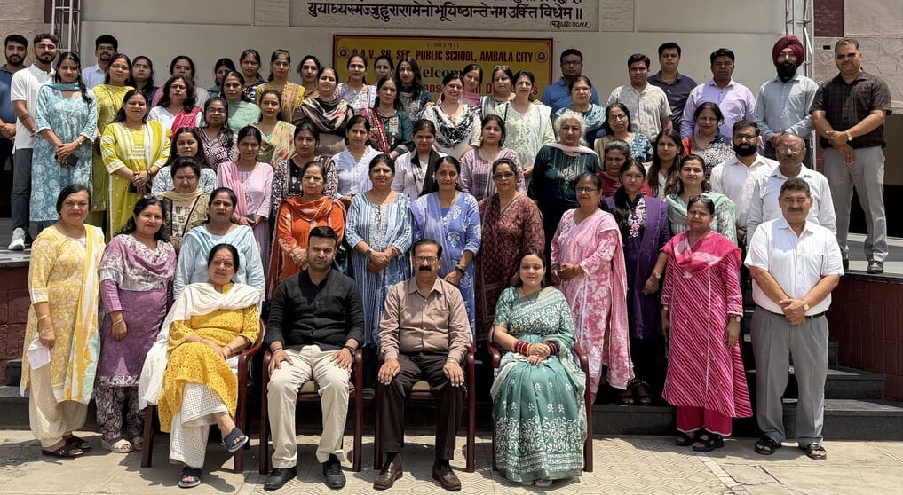 Teaching and non-teaching staff learnt yoga