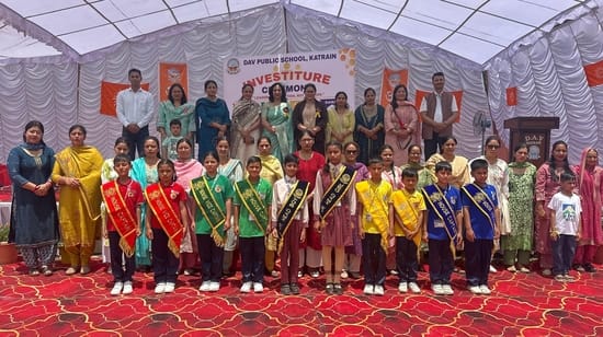 Shreyas became the head boy, Rishika became the head girl