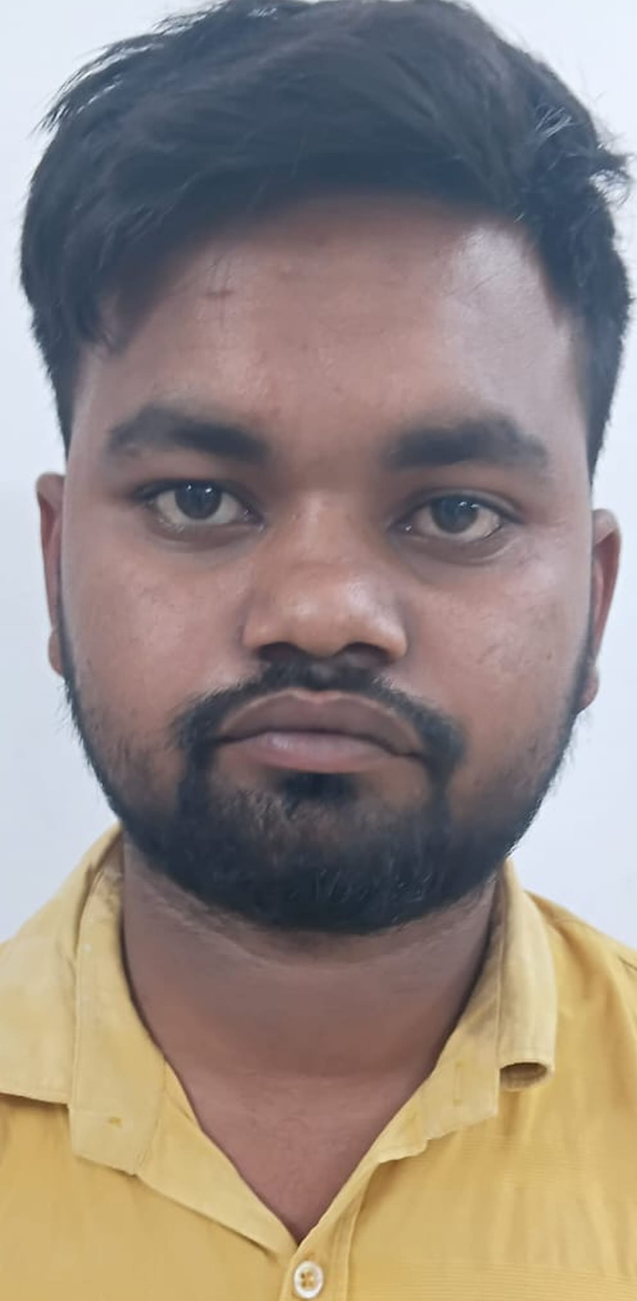 An online gaming fraud gang member who duped eight youths was arrested.