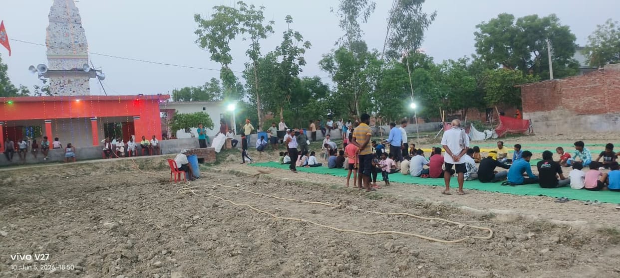 Devotees received Prasad at the Shiva temple