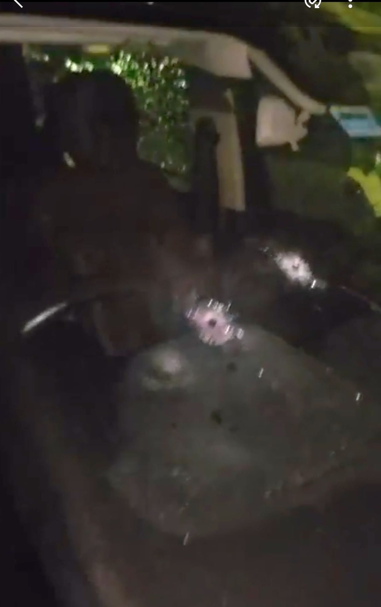 Strongmen opened rapid fire on an SUV following a dispute over a financial transaction.