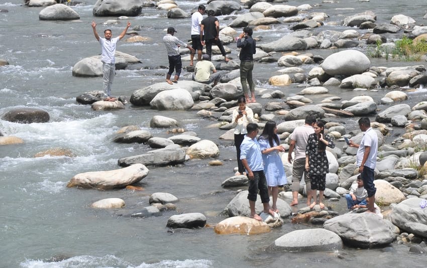 Tourists descending into Beas with their lives at stake