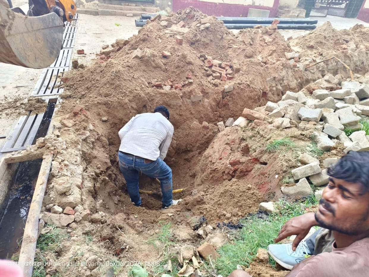 Gas pipeline damaged by JCB in Kharkhoda