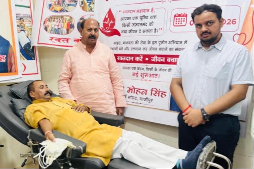 61 people donated blood on the CM's birthday.