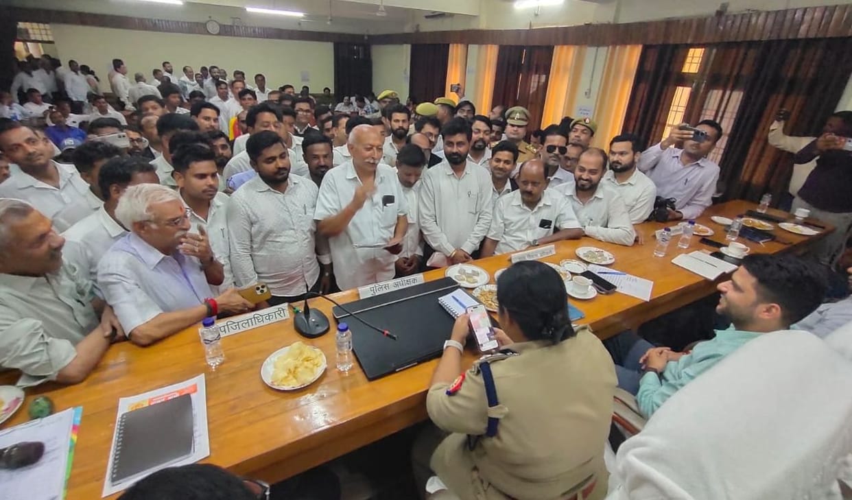 Crowds of complainants, drought of solutions