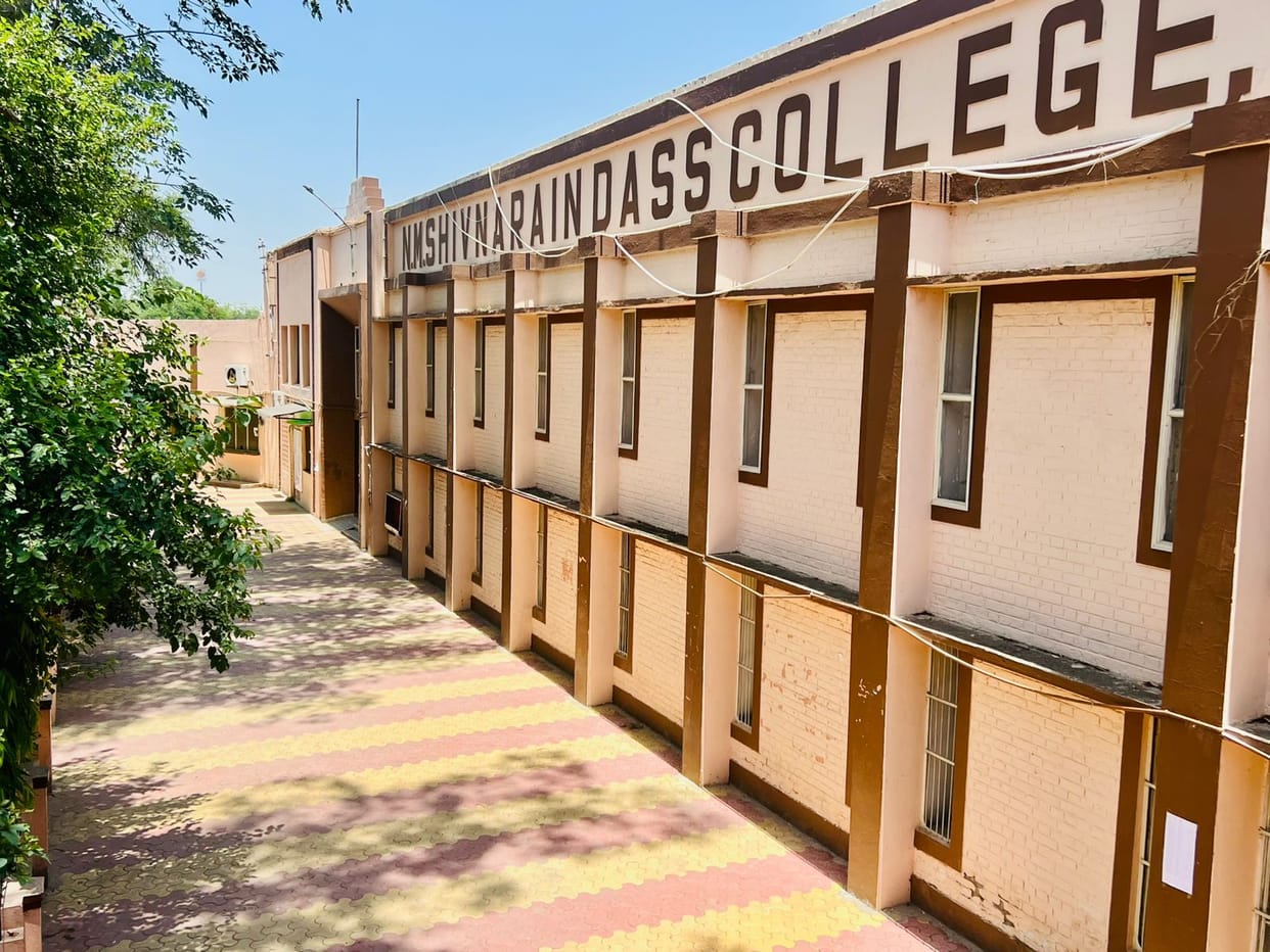 A leading college in higher education for 59 years; 5,500 students enroll every year.