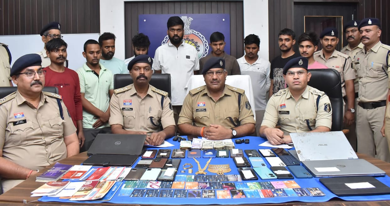 Police bust online betting syndicate mastermind and other accused arrested in Durg