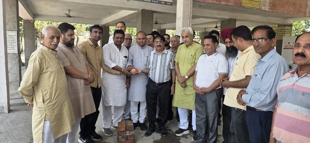 Swargashram located on Barada Road will be renovated, 49.50 lakh will be spent.