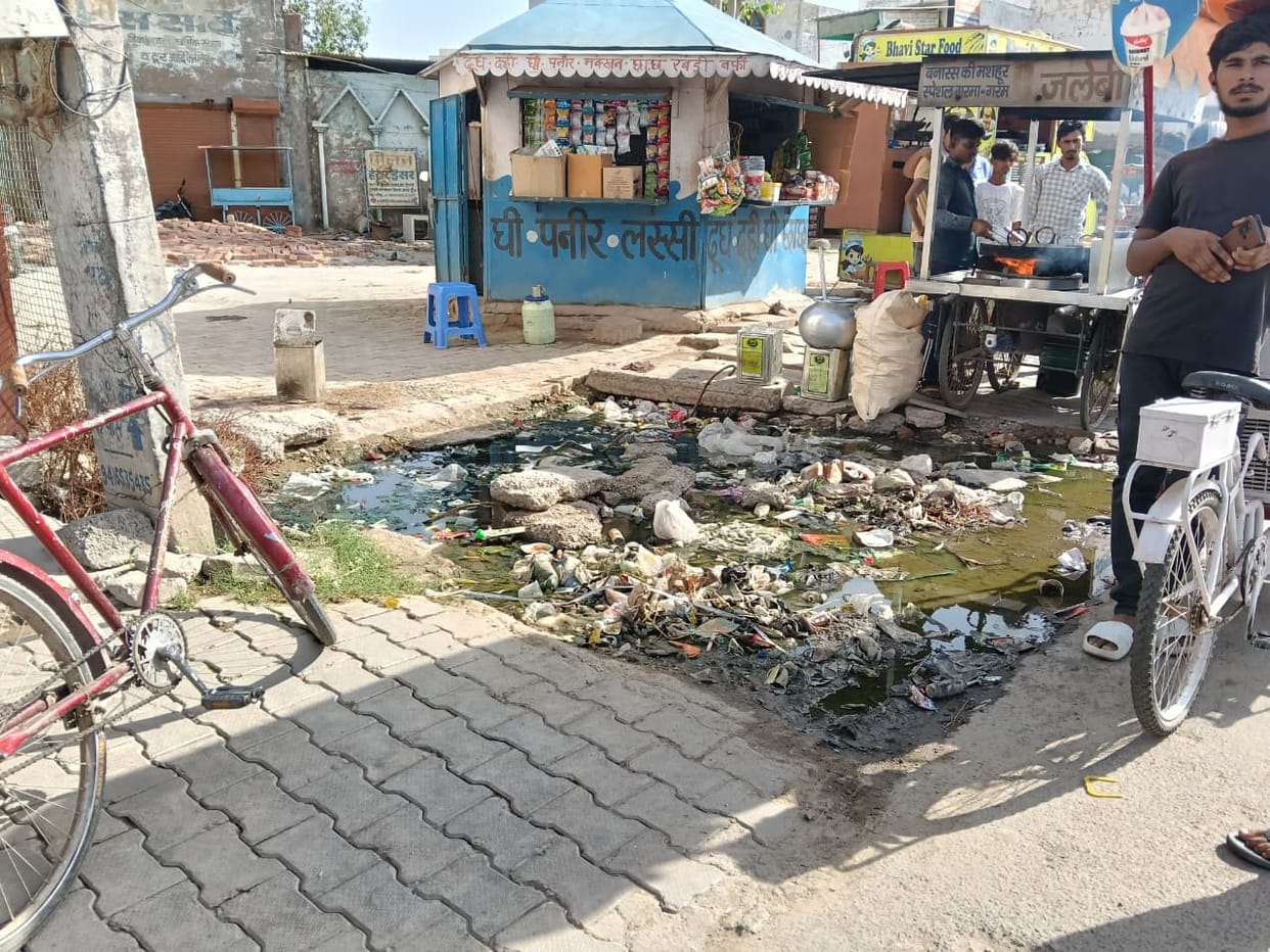 The Municipal Council will install slabs on open drains before the monsoon, placing an order for 1,200 slabs