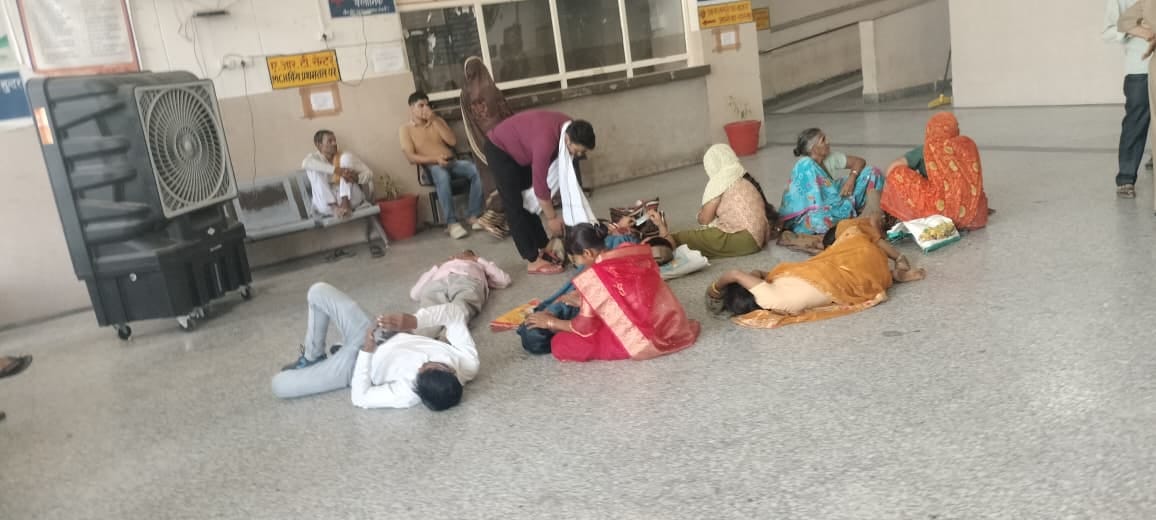 Sweltering heat caused people to sweat, and the mercury is set to rise further.