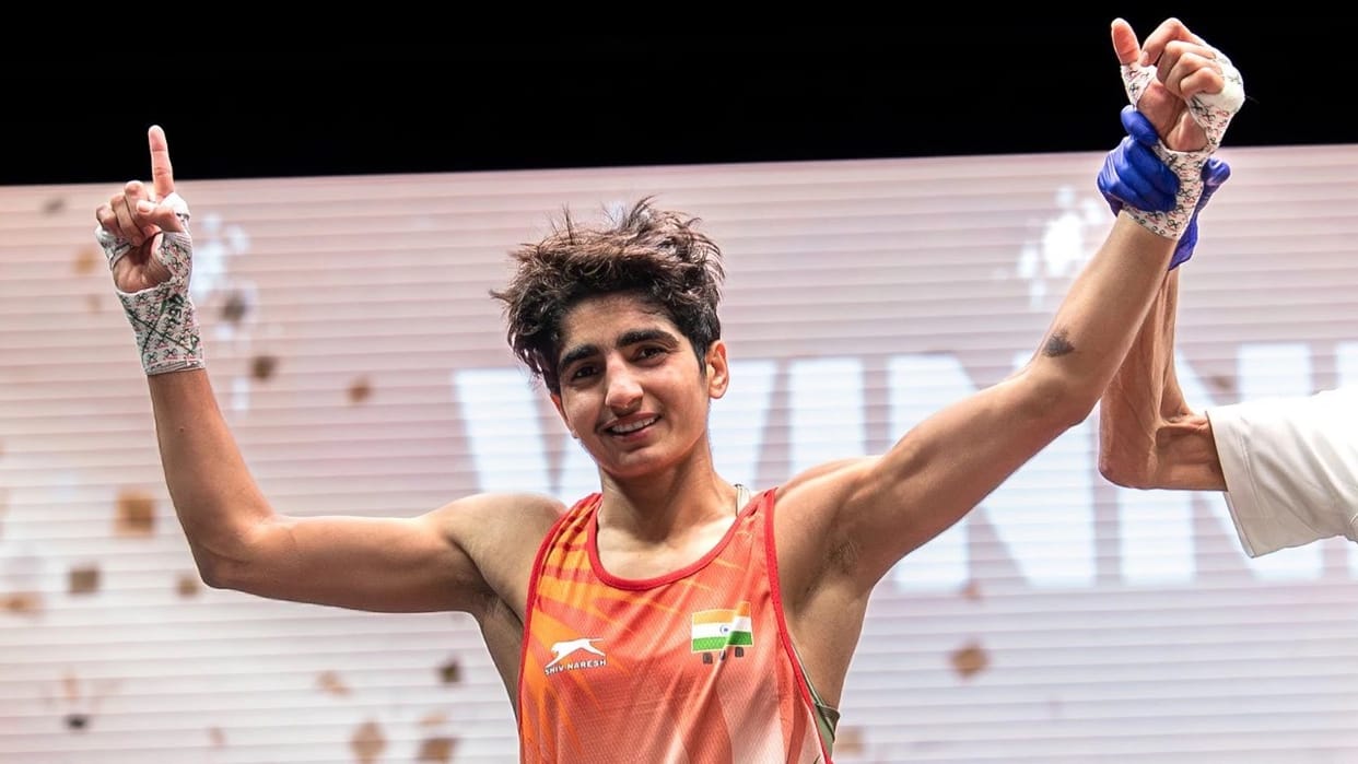 Auto driver's daughter Meenakshi becomes world's number one boxer