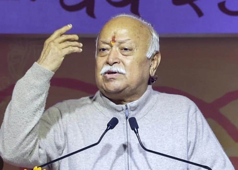 Lucknow-Delhi Shatabdi Express pelted with stones Sangh chief Mohan Bhagwat on board train