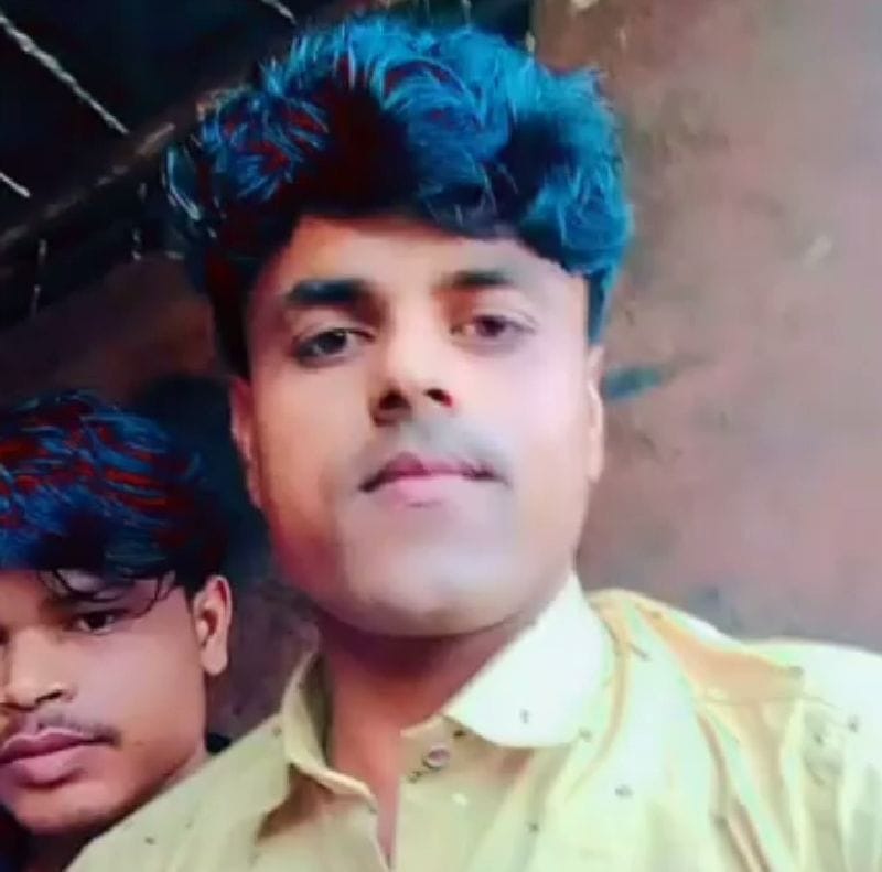 After a dispute with his wife, a young man consumed toxic substance and died.