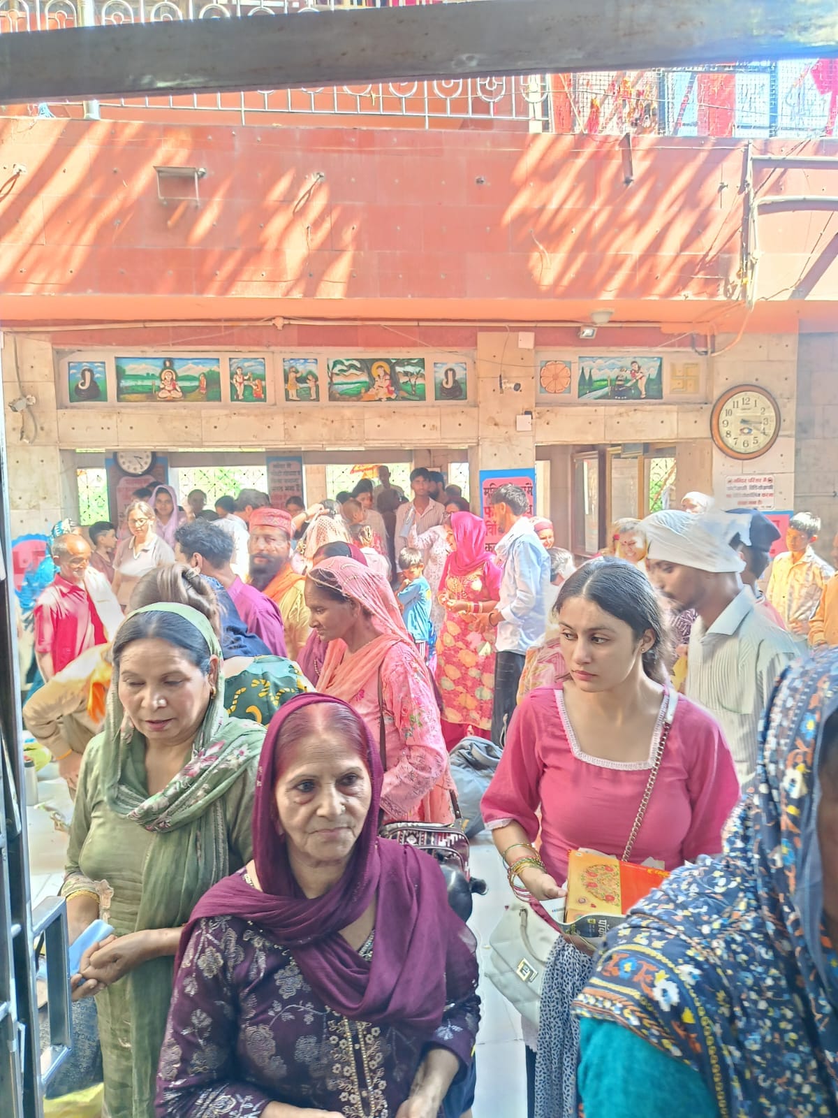 Even the scorching heat could not shake the faith