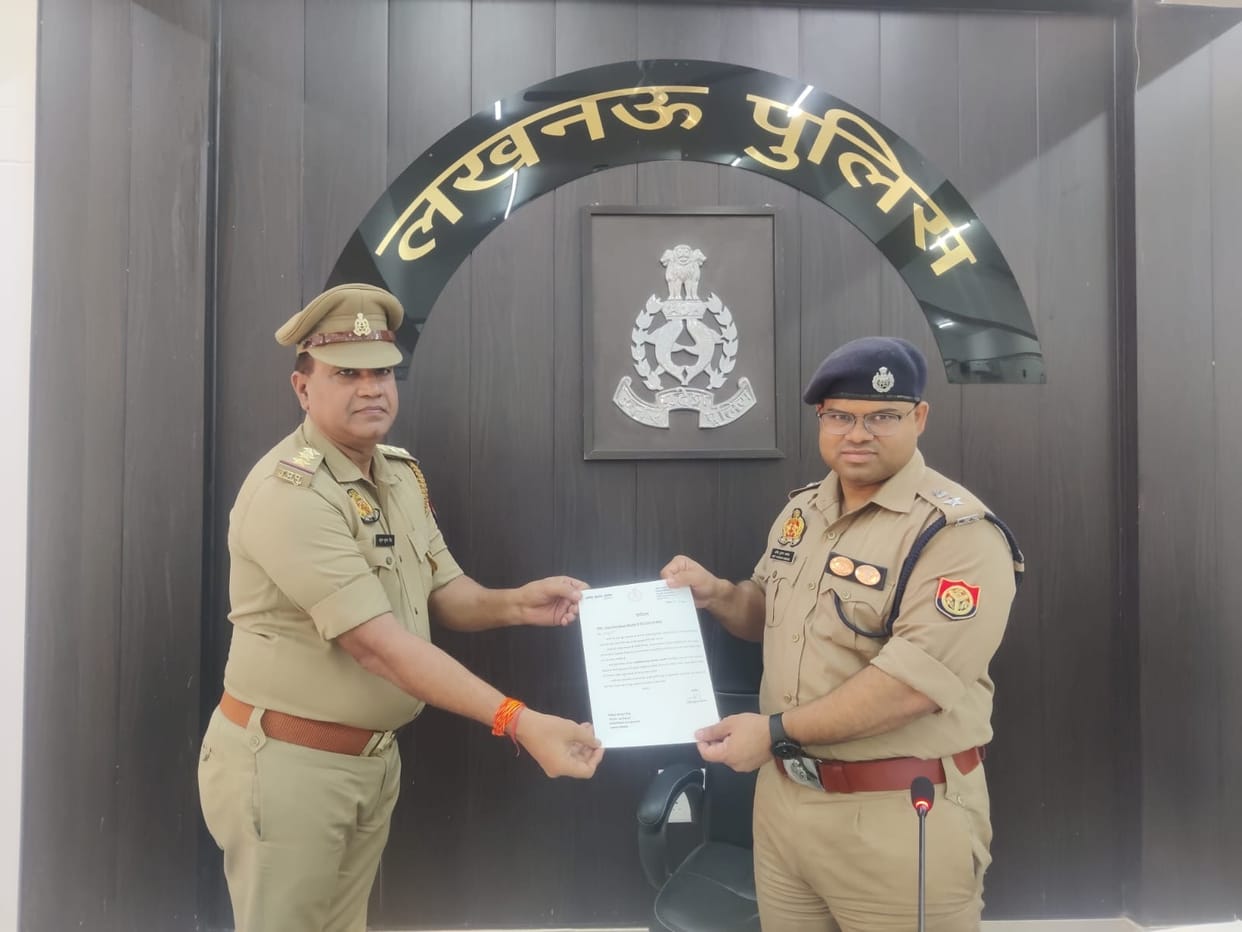 nspector Krishna Nagar named Cop of the Month, 54 lost mobile phones recovered