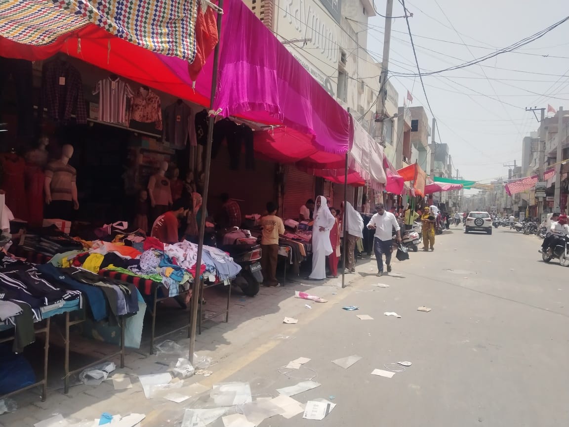 Sunday market suffers from heat, sales drop by 60%