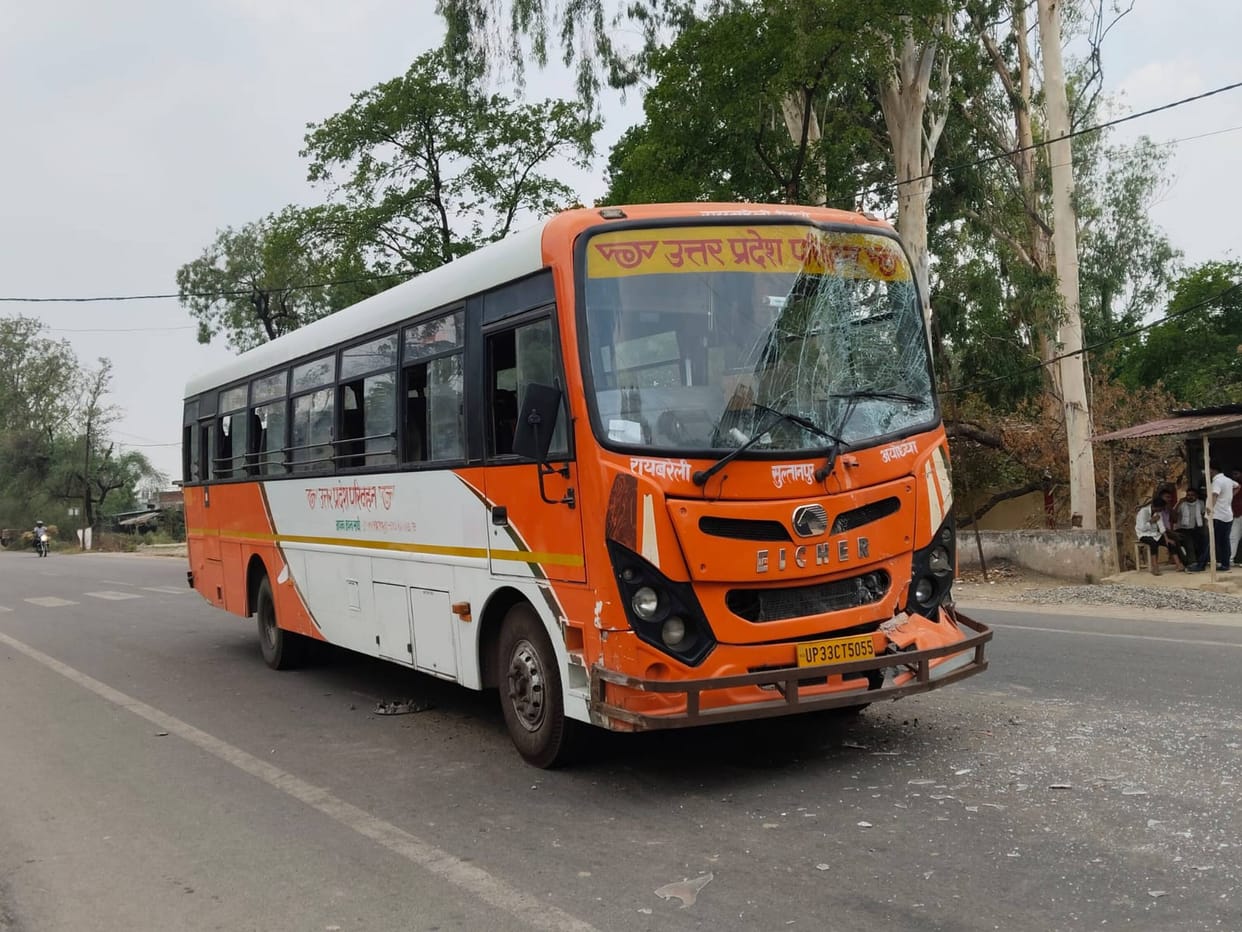 Roadways bus collides with Volvo bus, nine passengers injured, three seriously