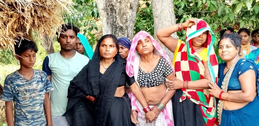 Refused to perform last rites as report was not filed