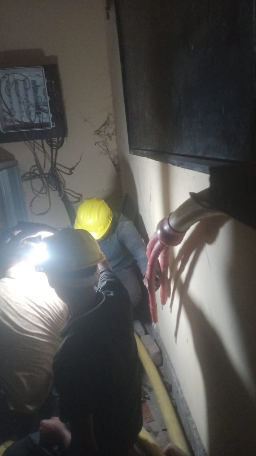 When the electricity went out, the water also went out
