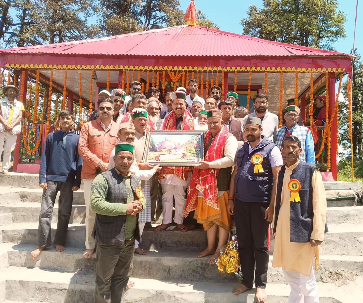 Minister Vikramaditya Singh paid obeisance at the Kotakali Mata Temple