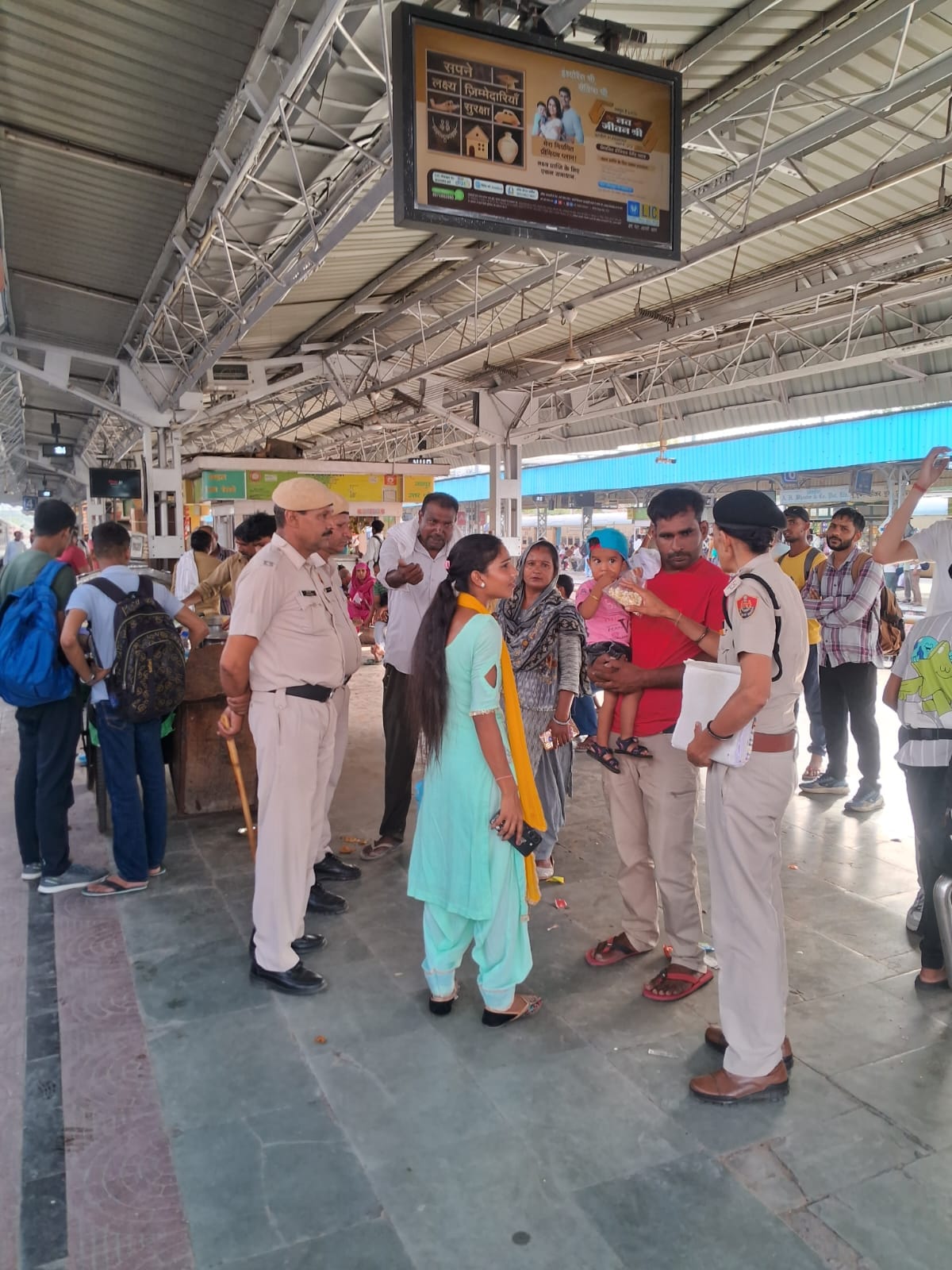 GRP informed railway passengers about safety rules