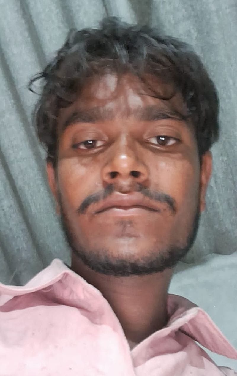 Brother dies in road accident while returning after distributing wedding cards.