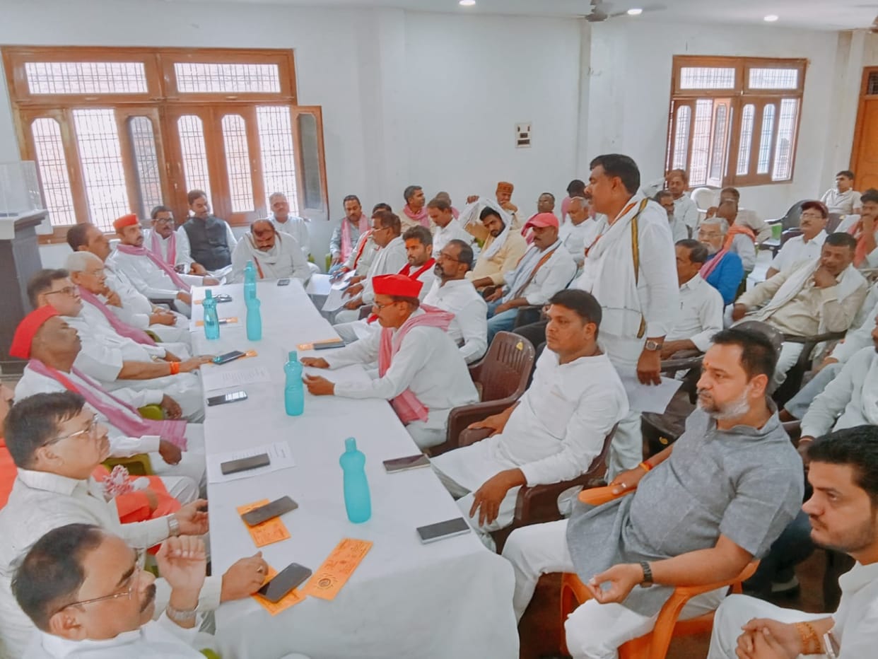 Students and farmers are all troubled under the BJP government: SP district president
