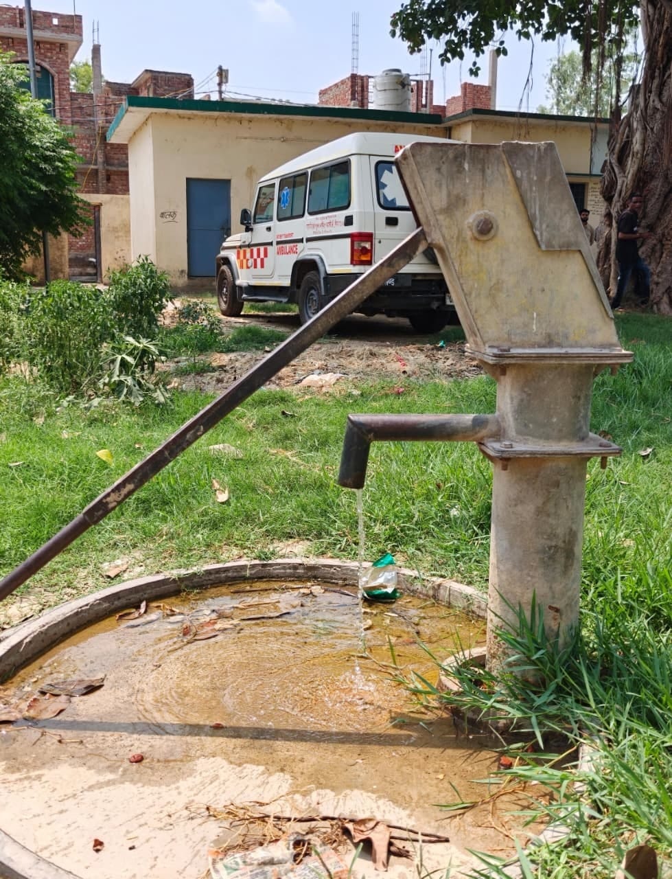 Confirmation... The hand pump and water cooler of Primary School Nakaha are spreading