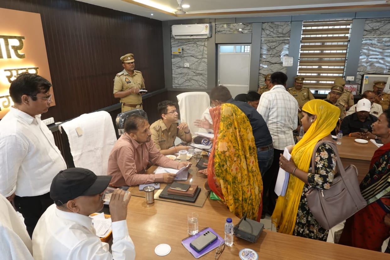 Only 33 out of 318 complaints were resolved, DM sought clarification from four.