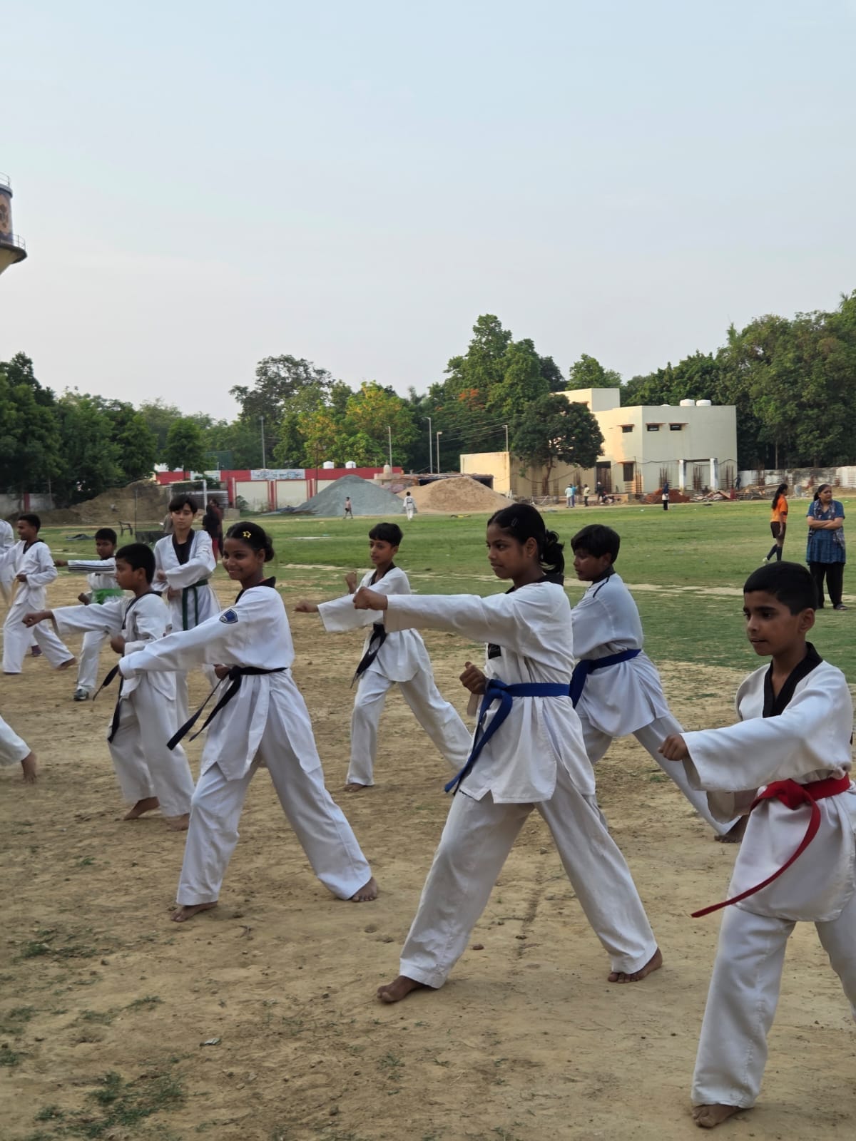 Taekwondo players showed their strength