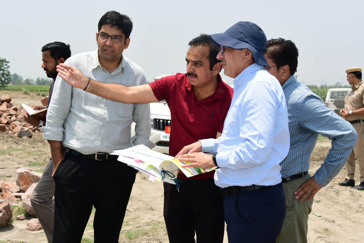 Instructions to strengthen Yamuna embankments