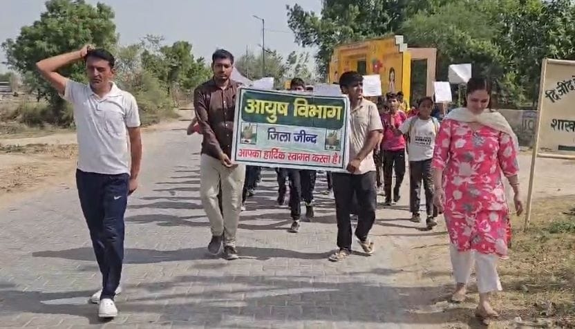 Message of a healthy lifestyle to villagers through the Yoga Jagran Yatra.