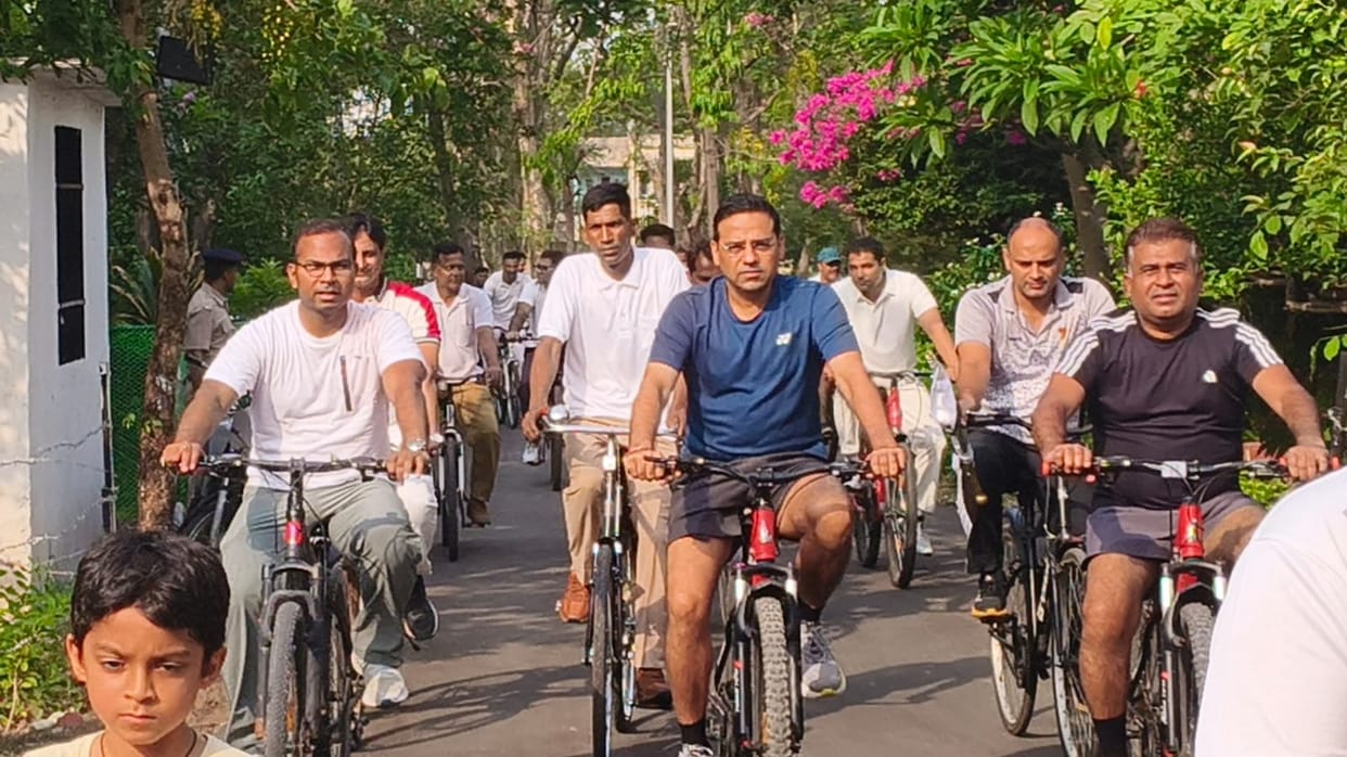 Message given to stay fit by cycling