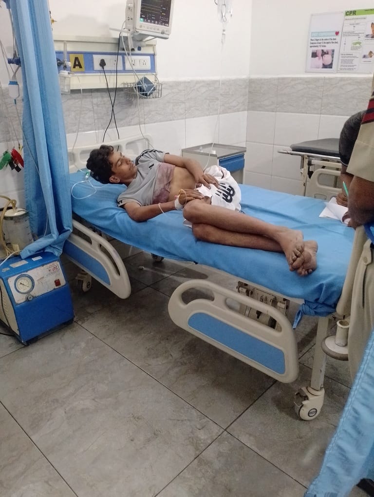 Panipat News: नाबालिग के नशा करने की घर पर की शिकायत, युवक को चाकुओं से गोदा