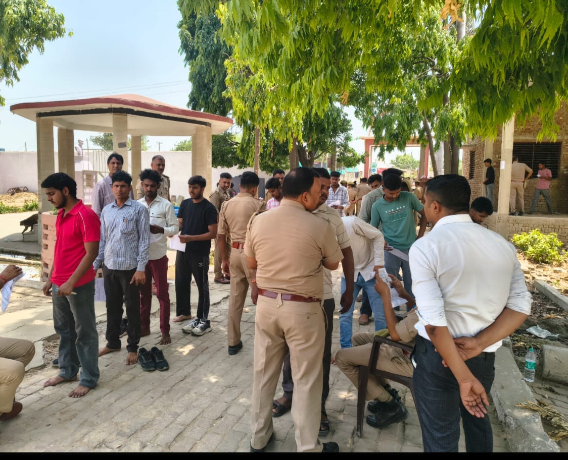 UP Police Recruitment: 669 students skipped the exam on the first day