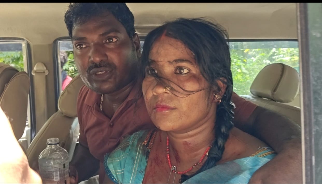 Tiger attacks couple on bike, fights to save their lives