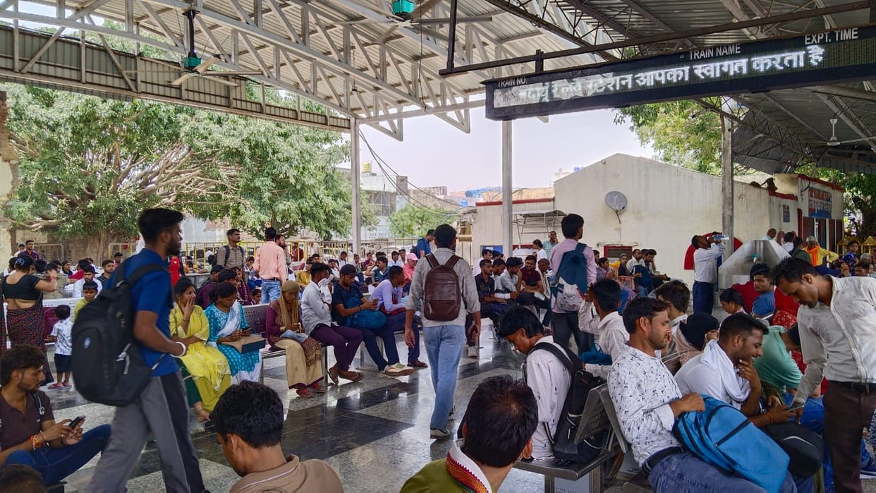 Candidates who had come to take the exam kept waiting for buses and trains.