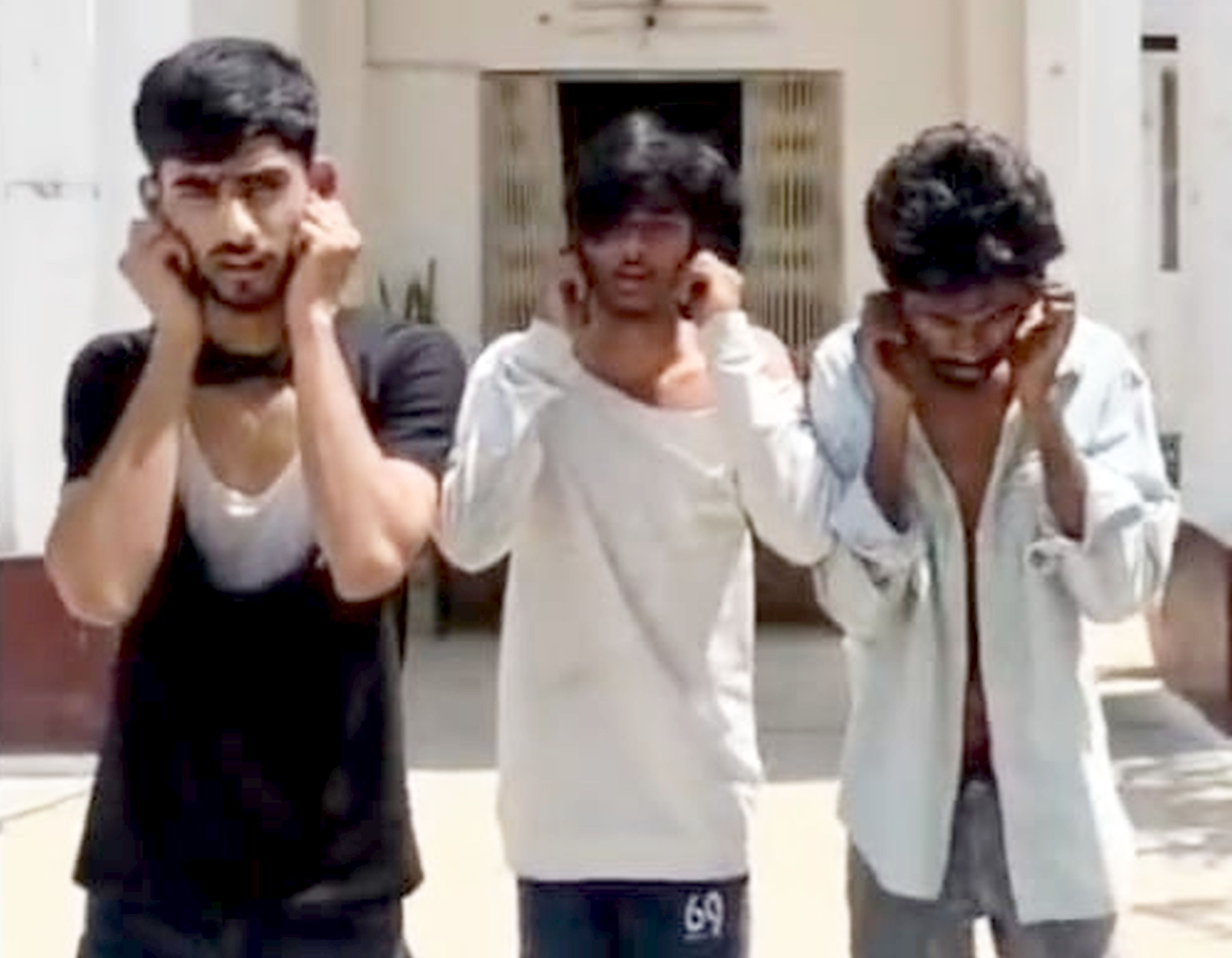 फोटो-38-कोतवाली में पकड़े गए आरोपी। स्रोत: पुलिस