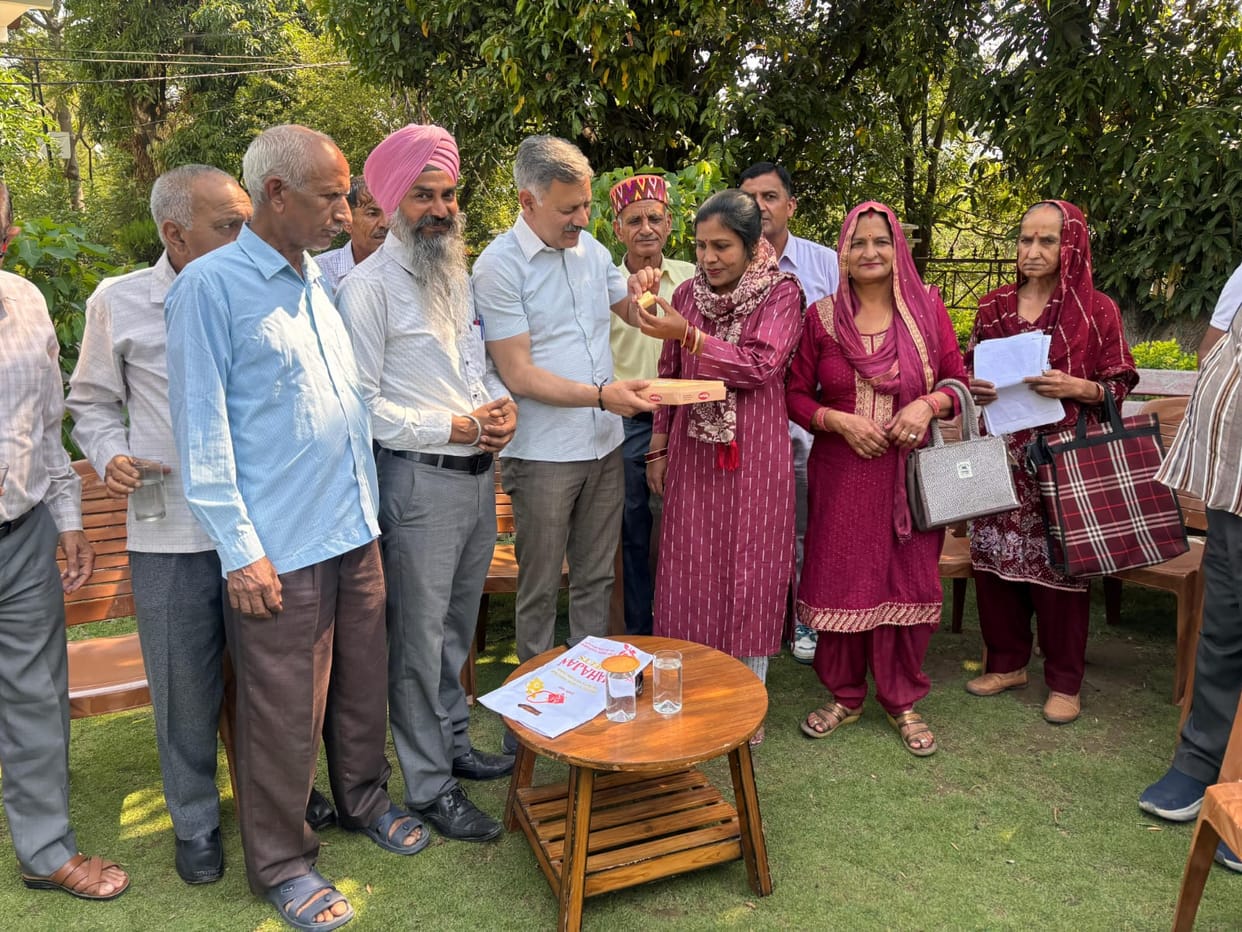 Representatives of newly elected Panchayati Raj Institutions met the Minister and raised their issues.